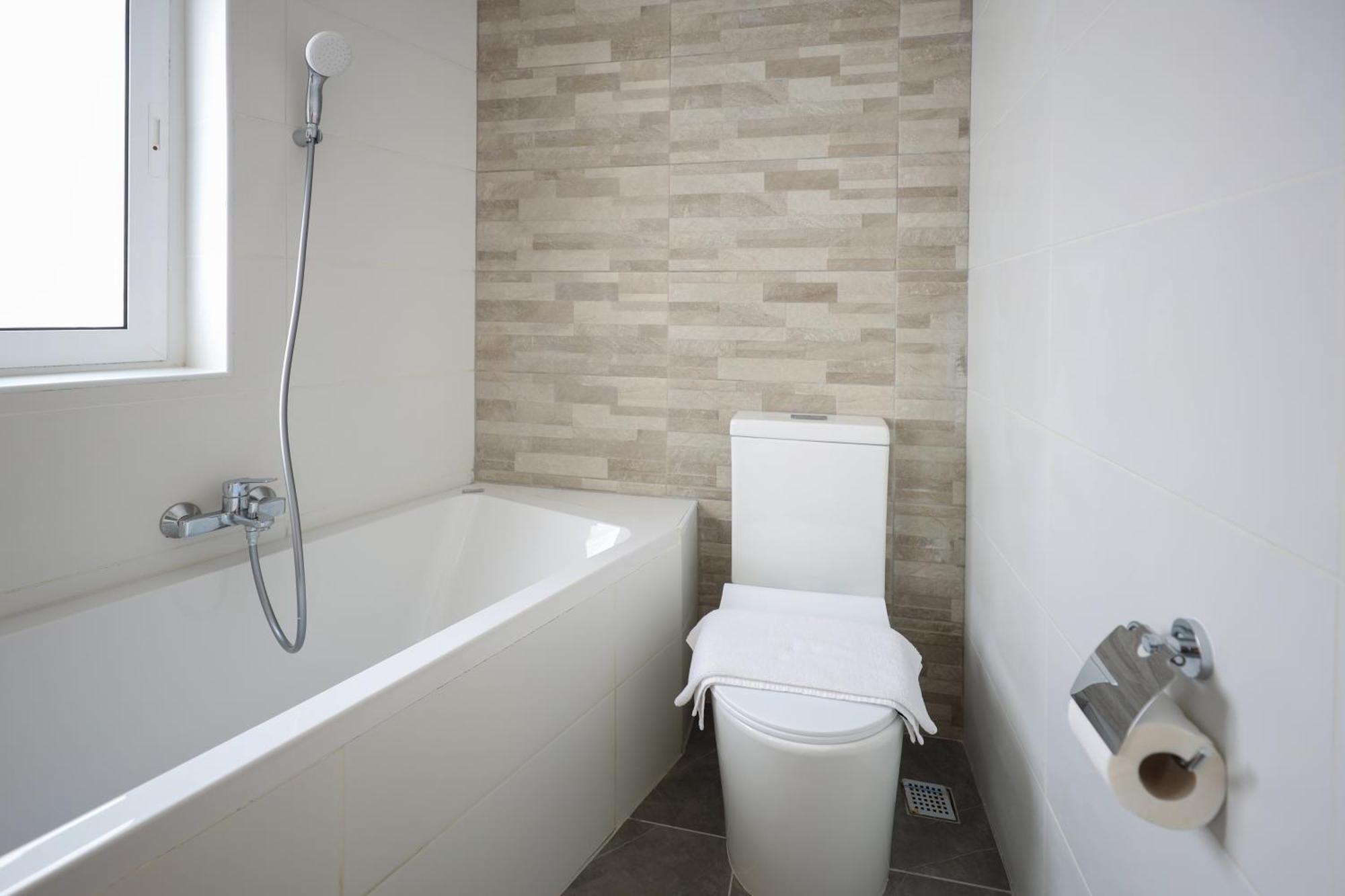 Seaview Guest house *